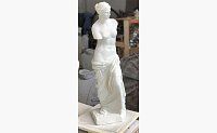 Скульптура Венера Милосская в белом цвете