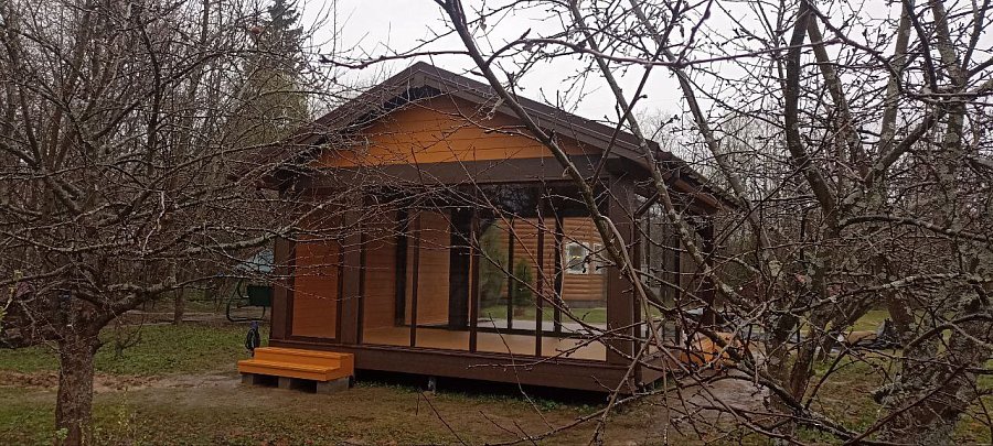 Закрытая беседка  ФЛОРТ с барбекю
