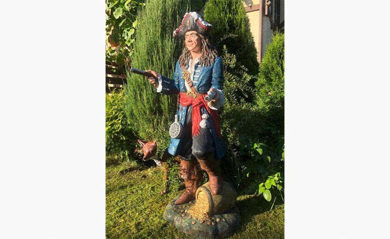 Садовая фигура Пират